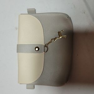WOMENS PURSE